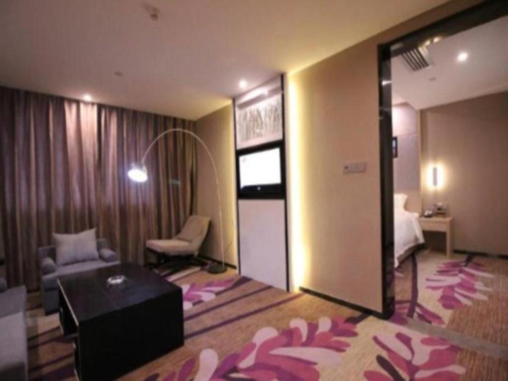 Lavande Hotel Nanchang Ai XI Hu Subway East Station Branch Esterno foto