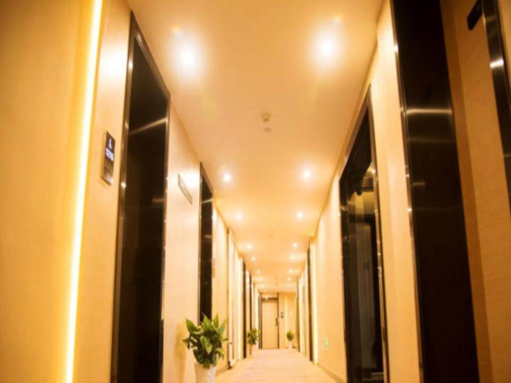 Lavande Hotel Nanchang Ai XI Hu Subway East Station Branch Esterno foto