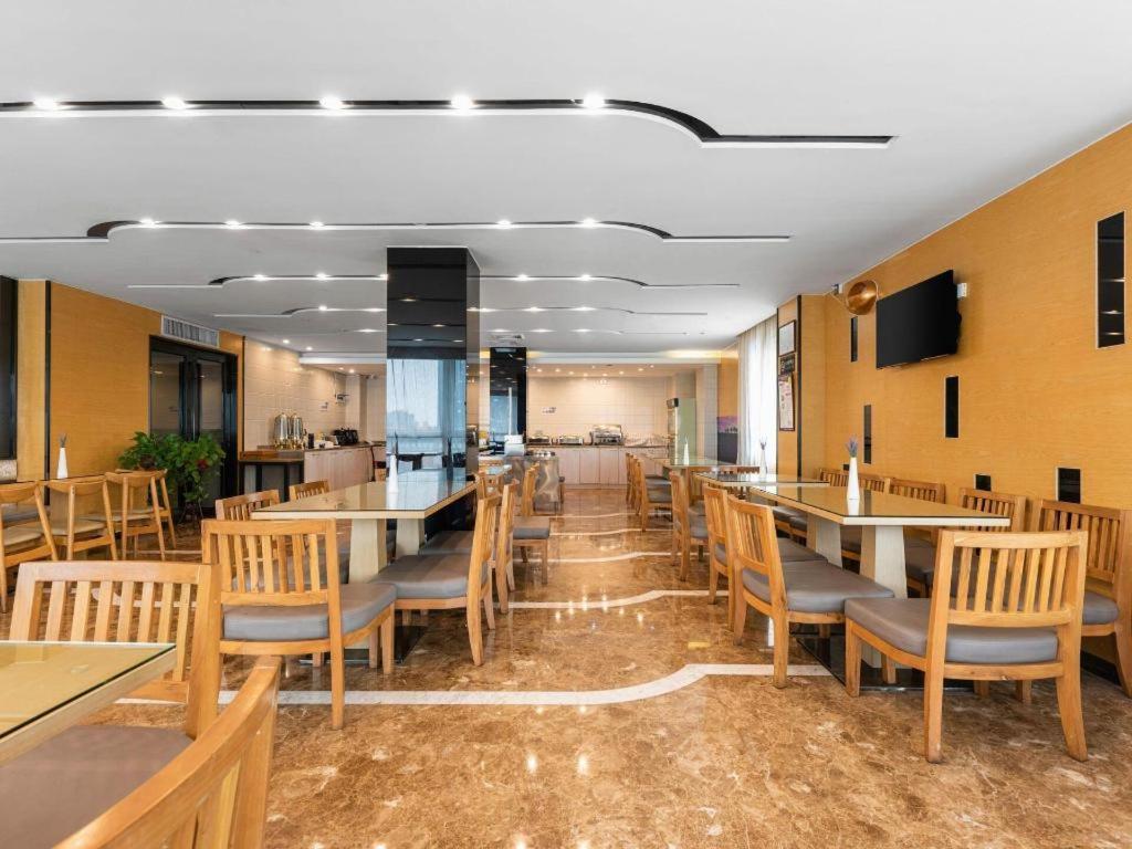 Lavande Hotel Nanchang Ai XI Hu Subway East Station Branch Esterno foto